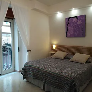 Casa Nel Cuore Di Centro Storico Hébergement de vacances Naples